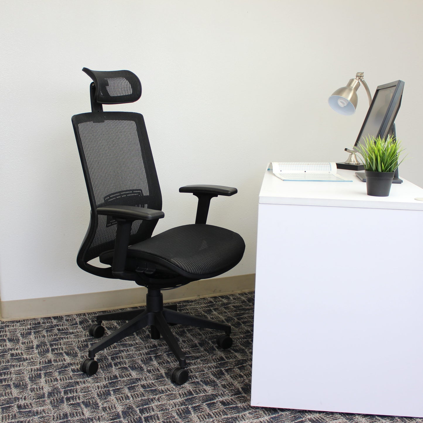 Boss Mesh Chair, “The Breeze” w/ Headrest