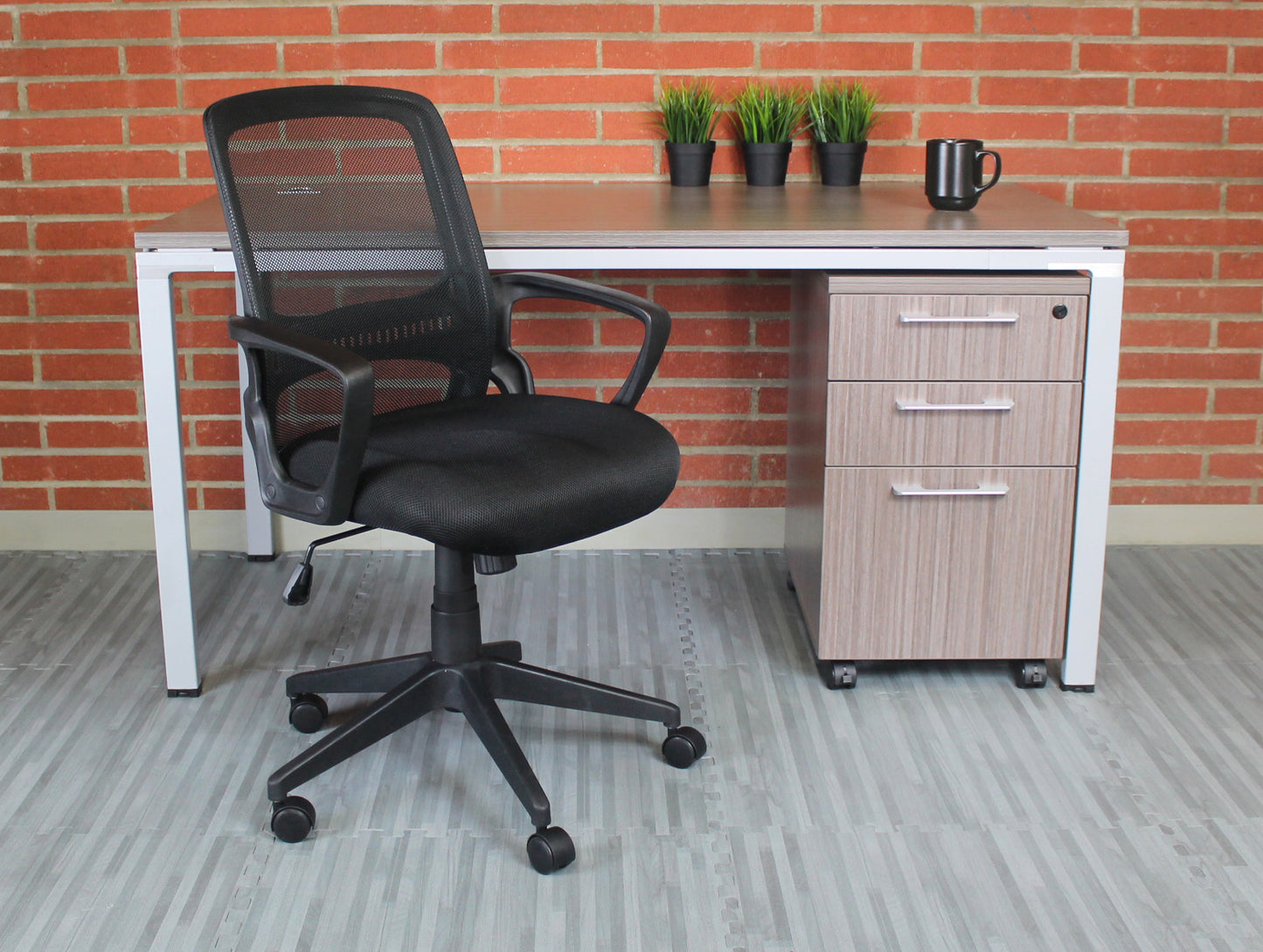 Boss Mesh Task Chair, Black